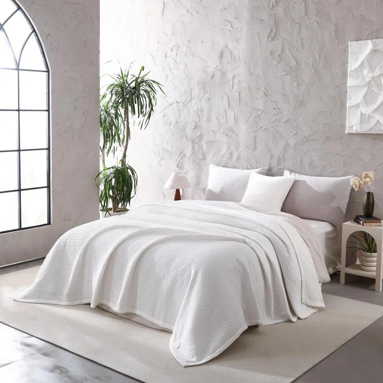 MeadowPark Fluffy Waffle Weave Polyester Chenille Bed Blanket