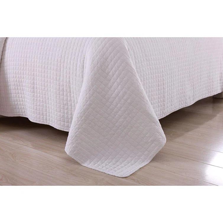 MarCielo WhiteCT Quilt Check Cotton Plaid Quilt Set