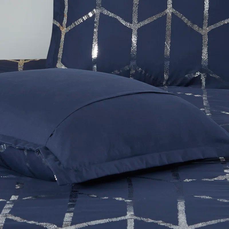 Intelligent Design Raina Metallic Printed Comforter Set