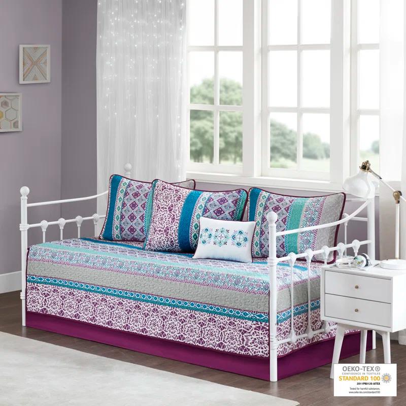 Intelligent Design Joni 6 Piece Boho Reversible Daybed Set