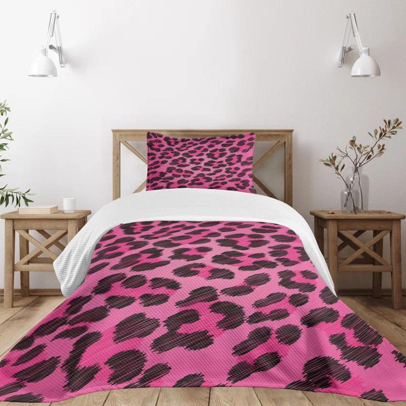 Ambesonne Ambesonne Teen Room Bedspread Set Vibrant Leopard Skin Magenta and Black