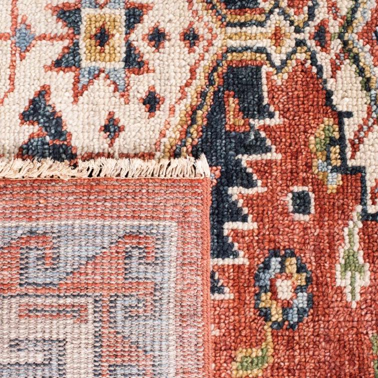 Safavieh Hand Knotted Wool Oriental Rug