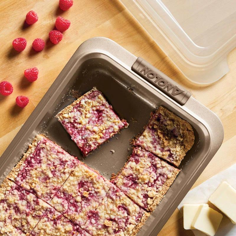 Anolon Anolon Advanced Nonstick Covered Cake Pan with Grips