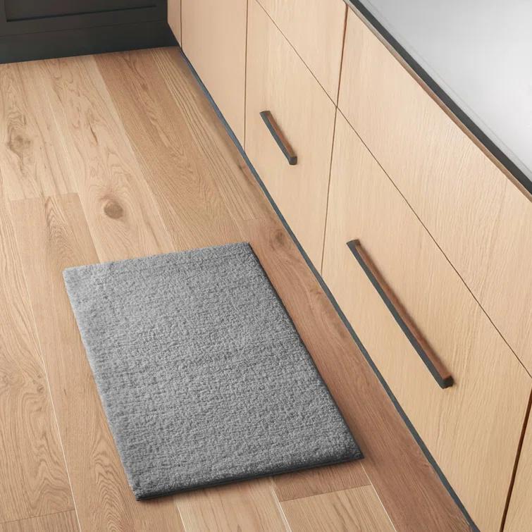 Madison Park Signature Marshmallow Quick Dry Bath Rug with Non-Slip Backing