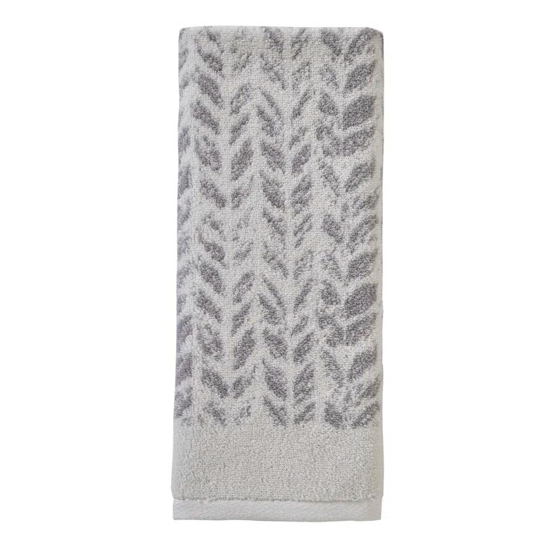 Gracie Oaks Gracie Oaks Distressed Leaves Hand Towel (Set of 2)