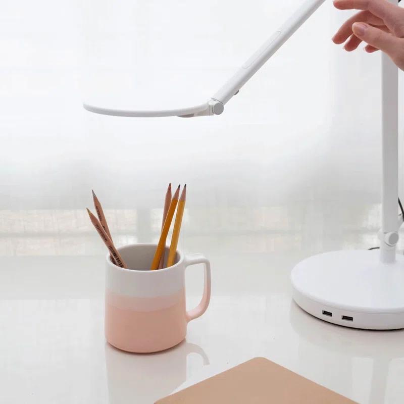 Humanscale Nova 32.8" Desk Lamp