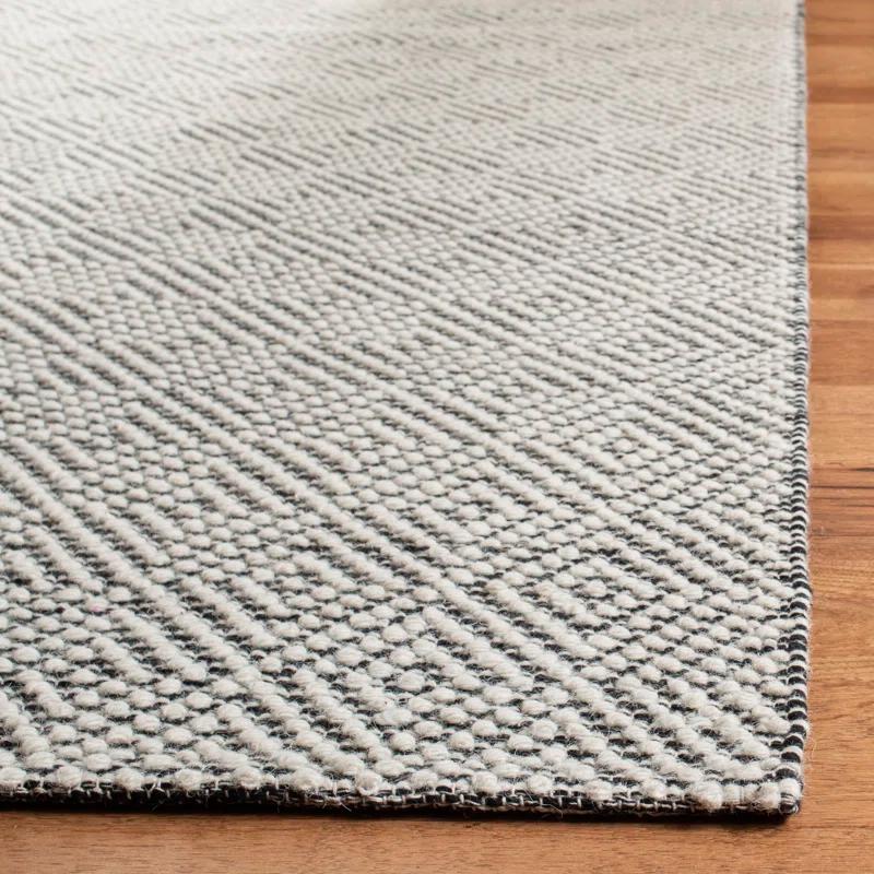 Gracie Oaks Matchett Hand Woven Wool Geometric Rug & Reviews | Wayfair