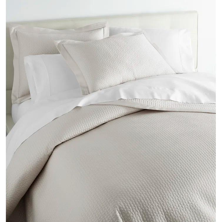 Peacock Alley Hamilton Quilted Coverlet