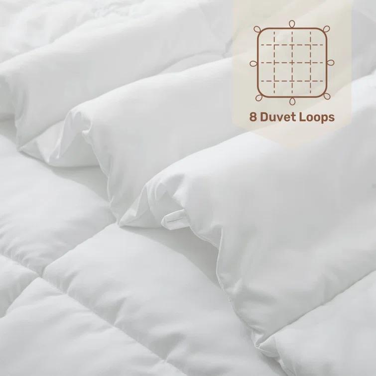 Wayfair Sleep Lightweight Down Alternative Comforter