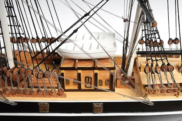 Old Modern Handicrafts Nautical & Beach Model Car Or Vehicle