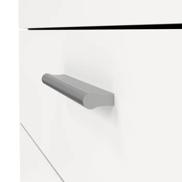 Zipcode Design™ Gianna 31.57'' W 4 - Drawer Dresser