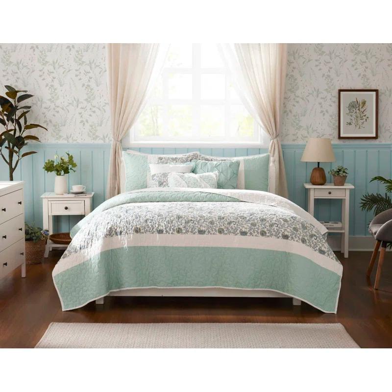 Madison Park Dawn 6 Piece Cotton Percale Quilt Set with Throw Pillows