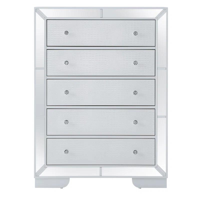 5 Drawer 32'' W Chest
