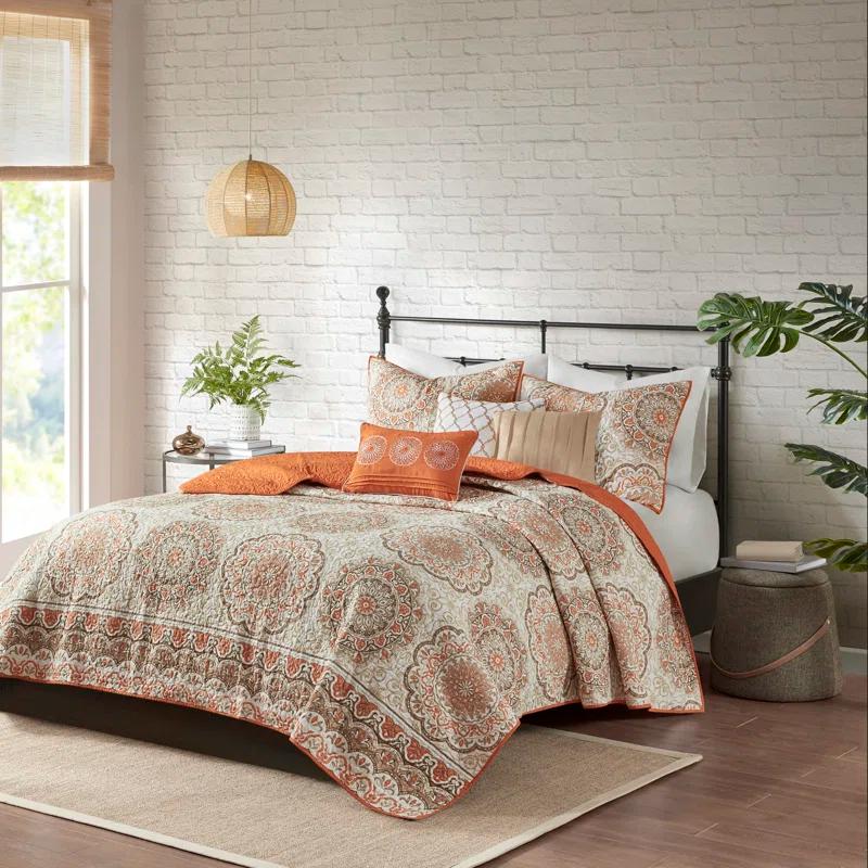 6 Piece Reversible Quilt Set with Throw Pillows