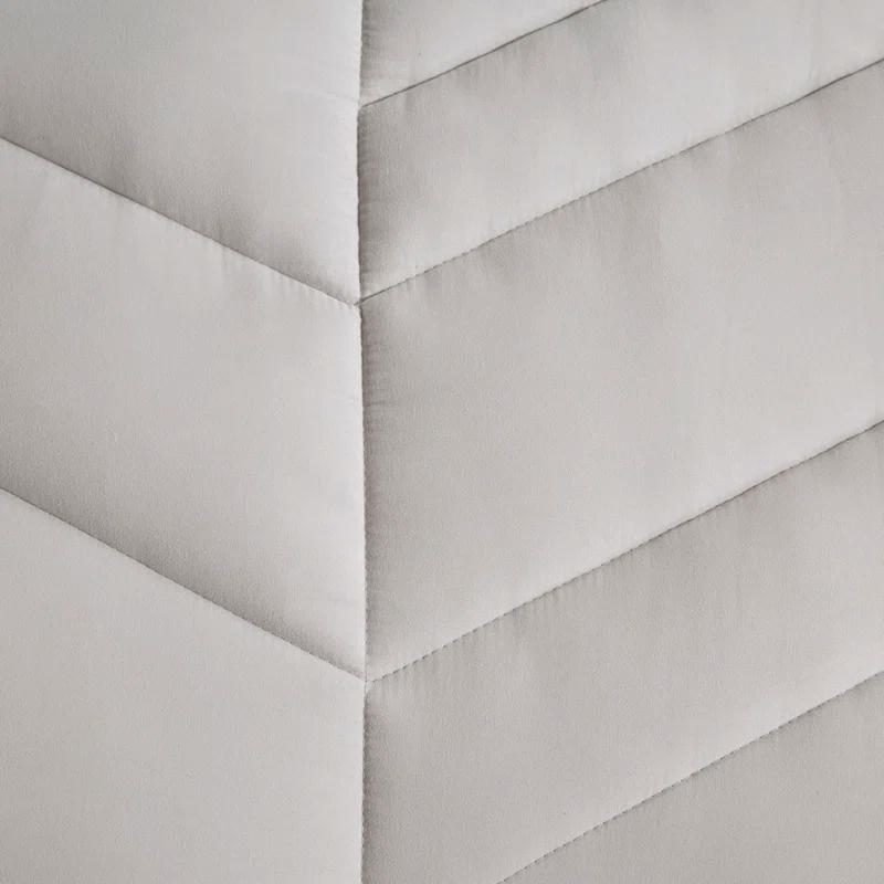 Intelligent Design Remy Quilted Chevron Comforter Set