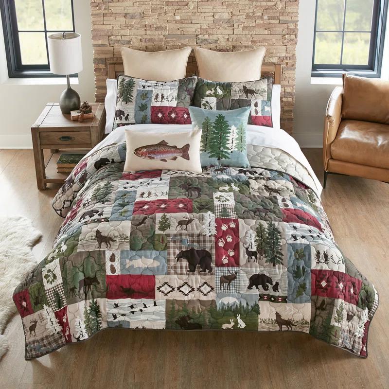 Montana Forest Quilted Quilt Set