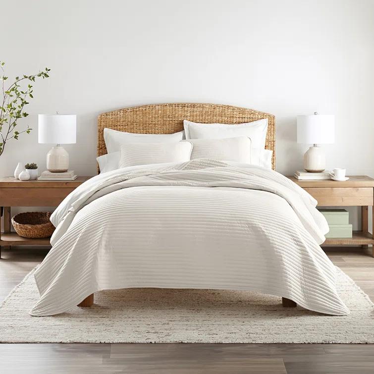 Becky Cameron Becky Cameron Lightweight All Season Stripe Stitch Quilt Set with Shams