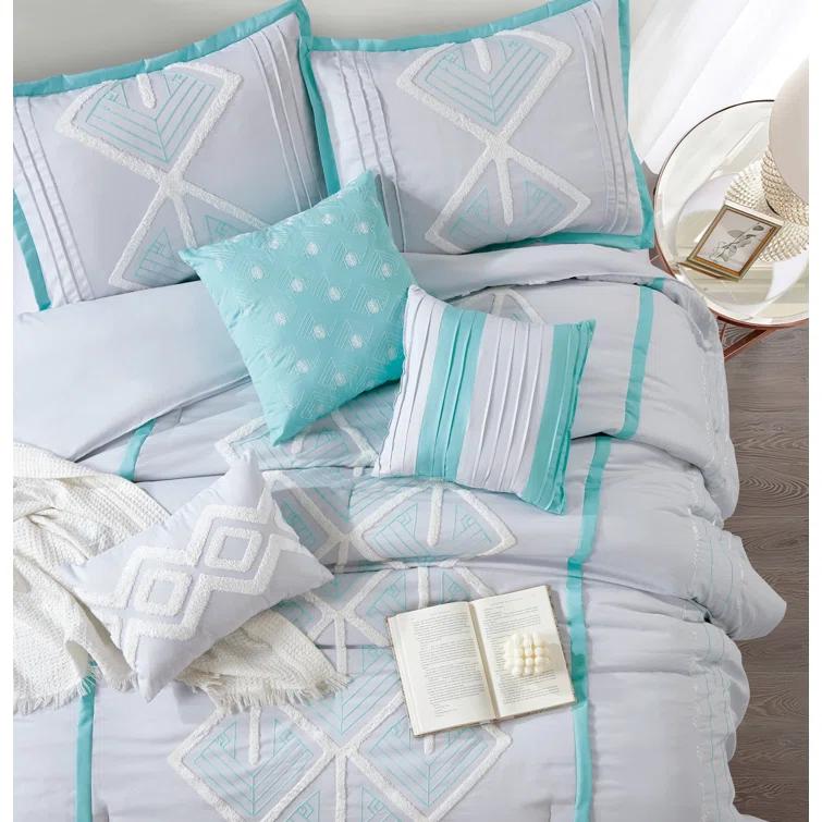 Nanshing America, Inc Vernice 7 Piece Geometric Comforter Set