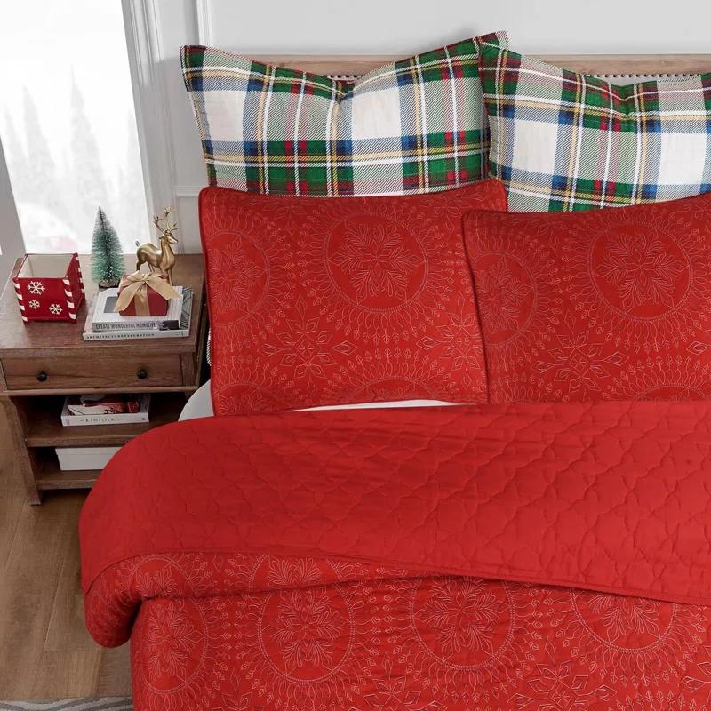 MarCielo 3 Pcs Festive Christmas Quilt Bedspread Set Holiday Bedding Medallion Red