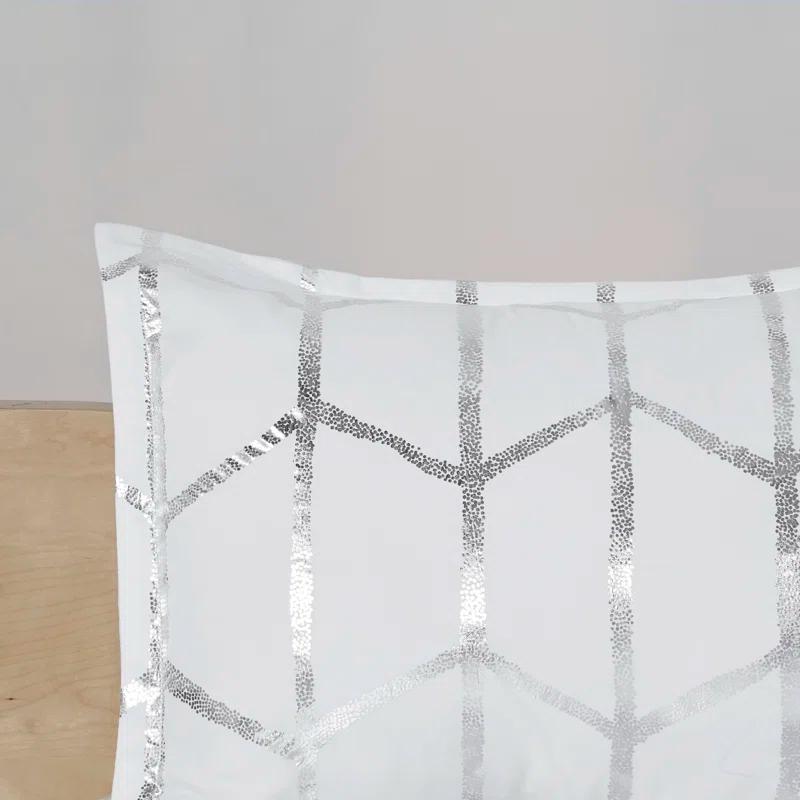 Intelligent Design Raina Metallic Printed Comforter Set