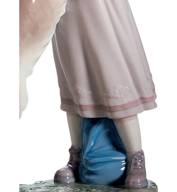 Lladro A Warm Welcome Dog Figurine
