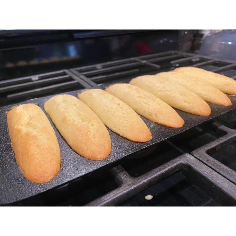 King Kooker King Kooker Seasoned Cast Iron Cob-Shaped Cornbread Pan