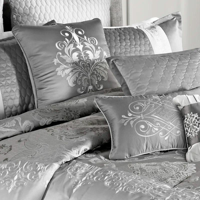 Kacee Comforter Set