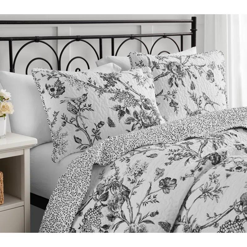 CEDAR COURT Chantilly Toile All-Season Reversible Cotton Quilt Set
