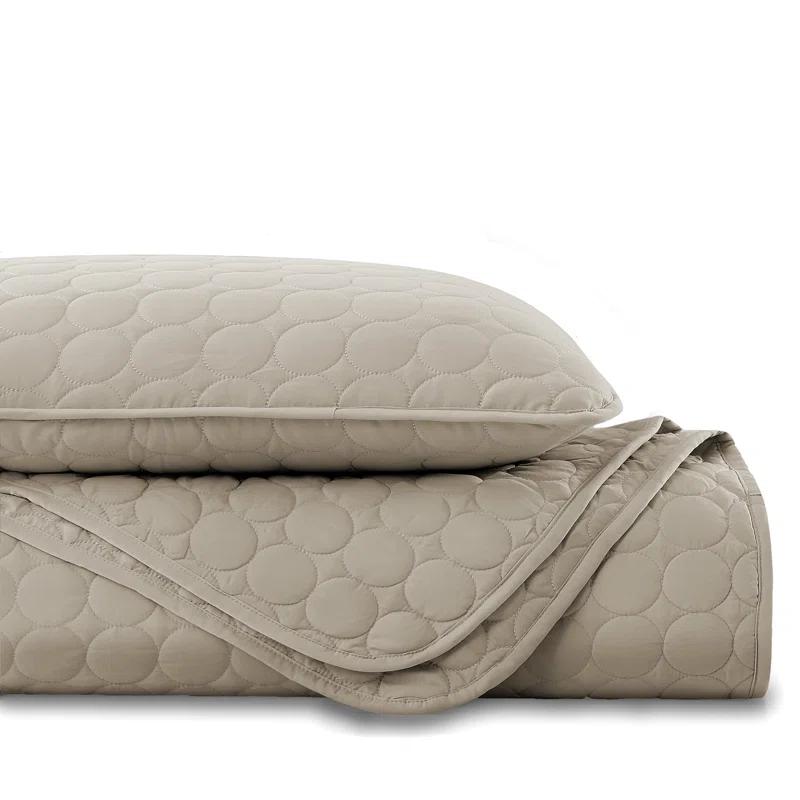 SouthShore Fine Linens Southshore Fine Linens Lightweight Oversized Reversible Quilt Set with shams