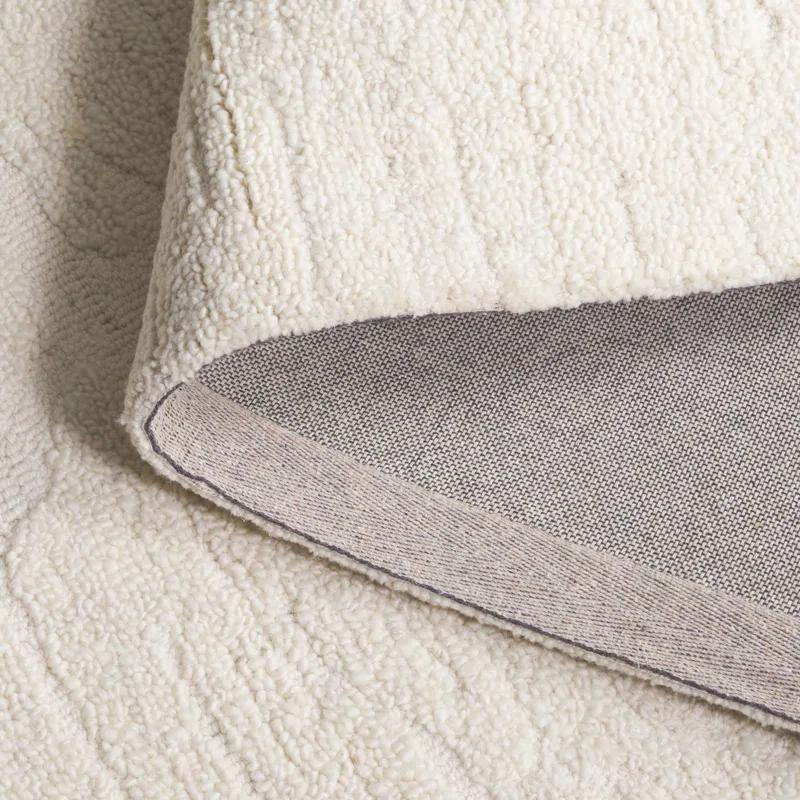 Safavieh Casablanca 470 Hand Tufted Wool Pile Solid Color Rug