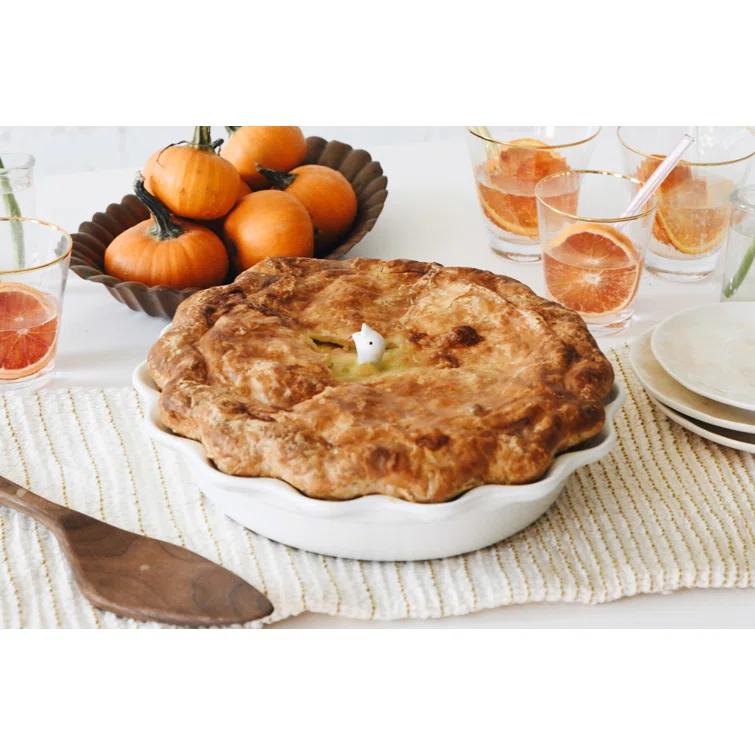 Le Creuset Le Creuset Stoneware 9" Pie Dish