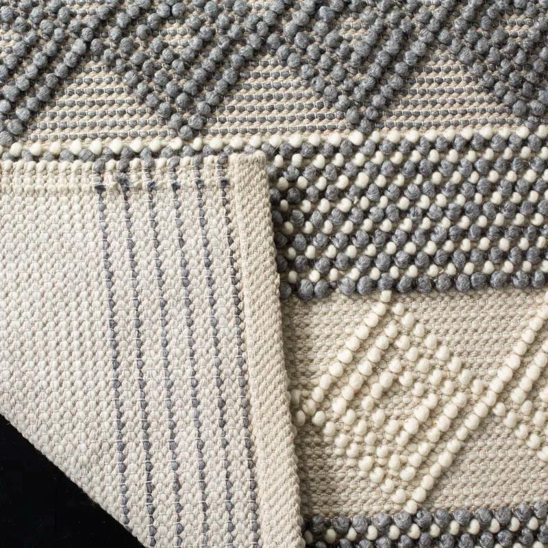 Union Rustic Jacques Hand Woven Wool/Cotton Southwestern Rug in Ivory/Gray