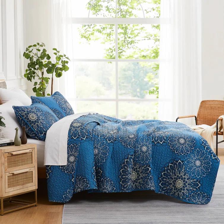 SouthShore Fine Linens Midnight Floral Blue Microfiber Quilt Set