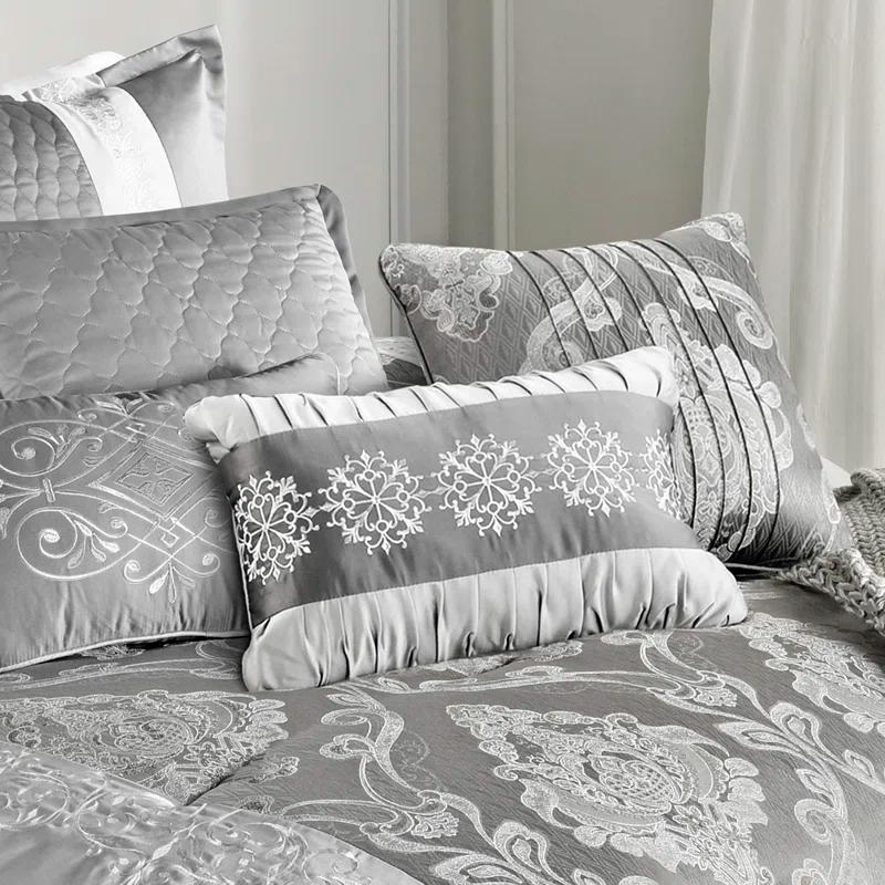 Kacee Comforter Set