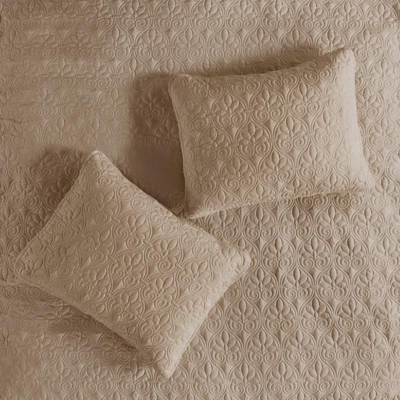 Madison Park Quebec 3 Piece Split Corner Pleated Quilted Bedspread