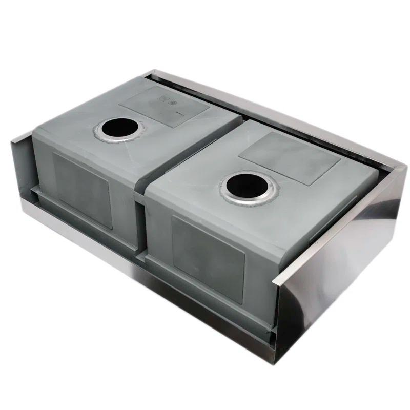 Wells Sinkware 3D 3322-99-AP-1 33'' L Farmhouse / Apron Double Bowl Stainless Steel Kitchen Sink