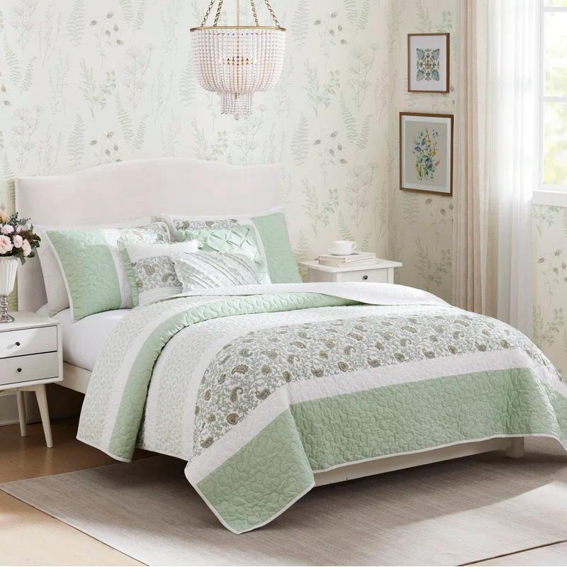 Madison Park Dawn 6 Piece Cotton Percale Quilt Set with Throw Pillows