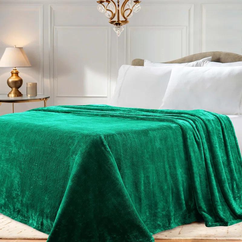 Superior Solid Polyester Reversible All-Season Fleece Throws Blanket