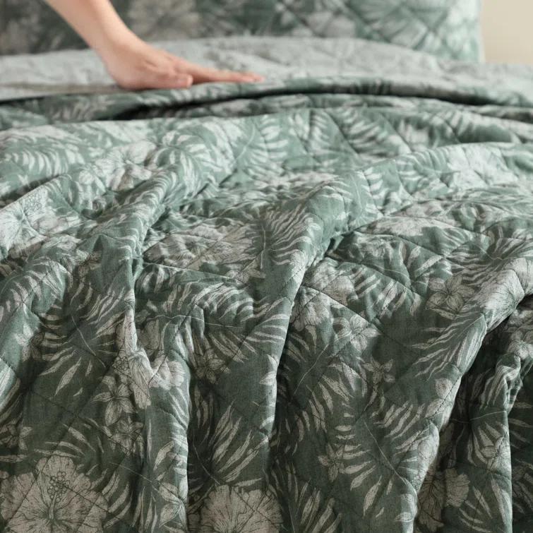 Eddie Bauer Tommy Bahama Hibiscus Jungle Cotton Reversible Green Quilt Set