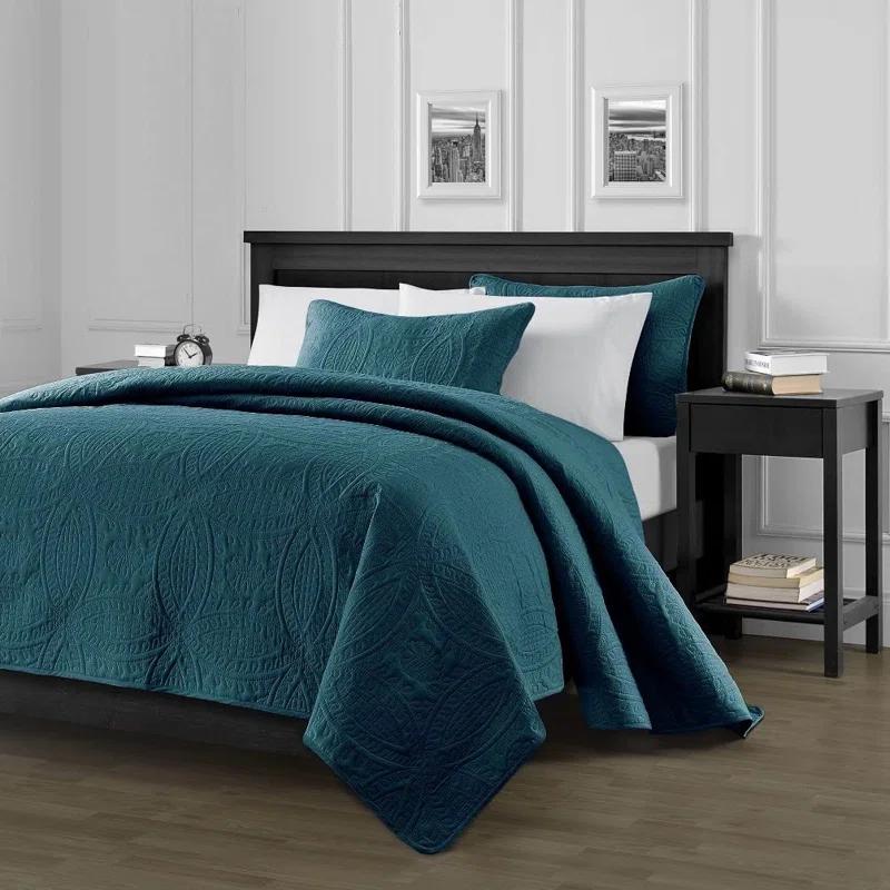 Austin Standard Geometric Shapes Coverlet Set