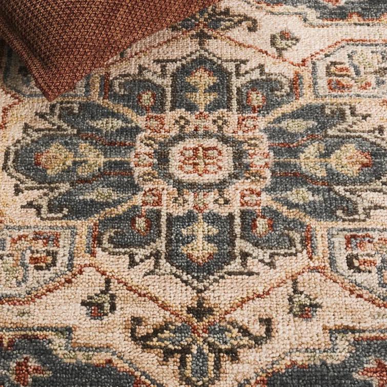 Safavieh Oriental Hand Knotted Wool Oriental Rug