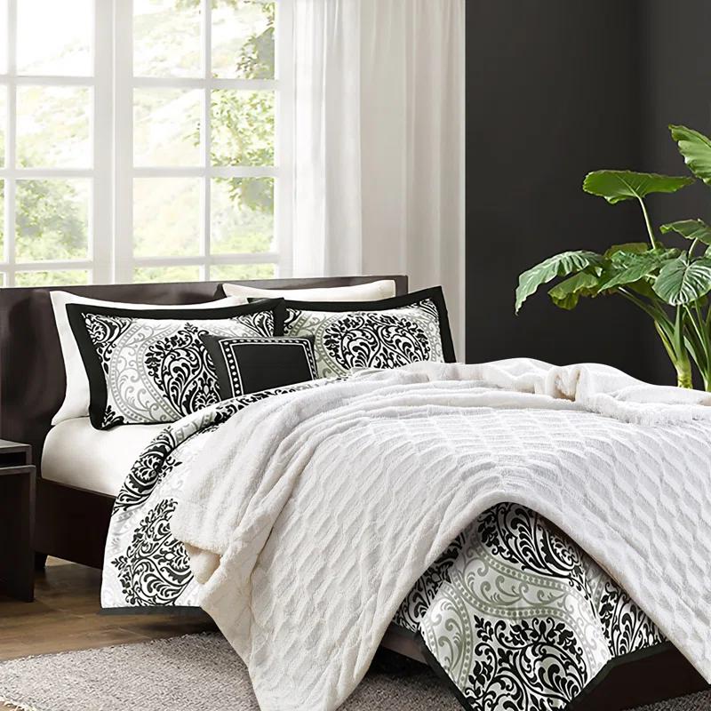 Chanasya Faux Fur Throw