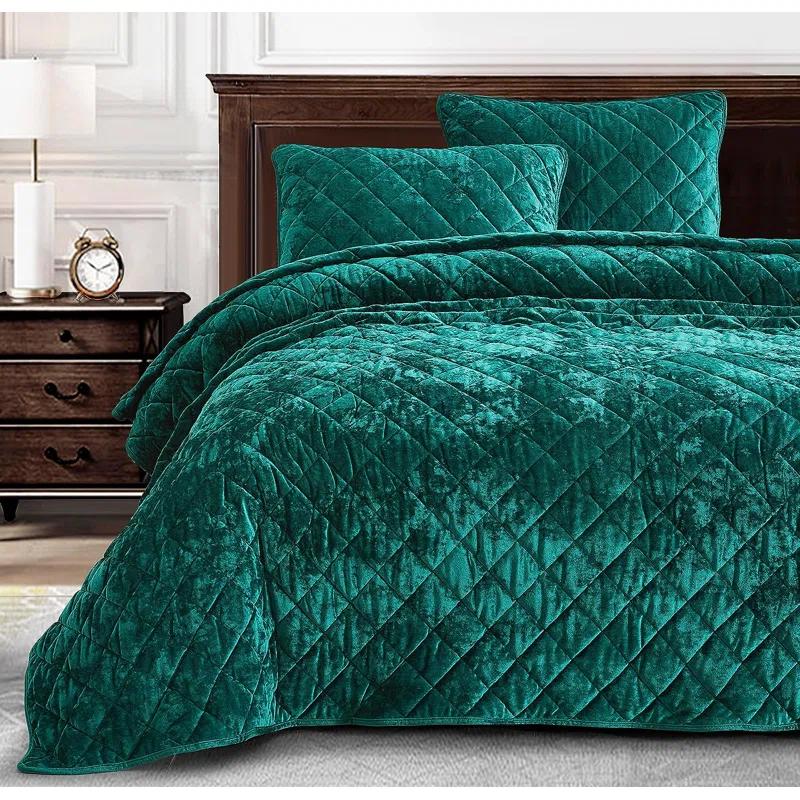 Chezmoi Collection Diamond Stitch Reversible Plush Distressed Velvet Quilt Set