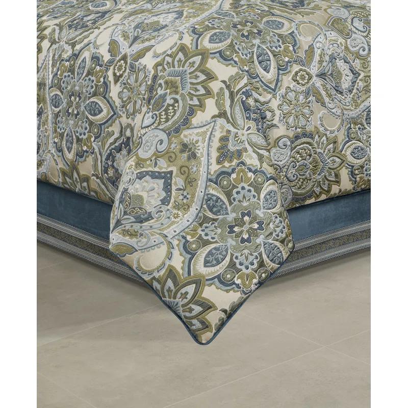 Anzalone Comforter Set