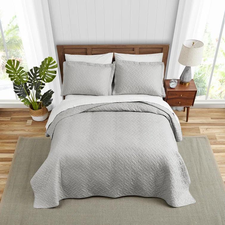 Tommy Bahama Home Tommy Bahama Raffia Solid Cotton Reversible Quilt Set