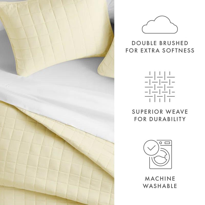Lightweight Wrinkle Resistant Quilt Sets in Yellow Square for King Size Bedding by Comfort Canopy