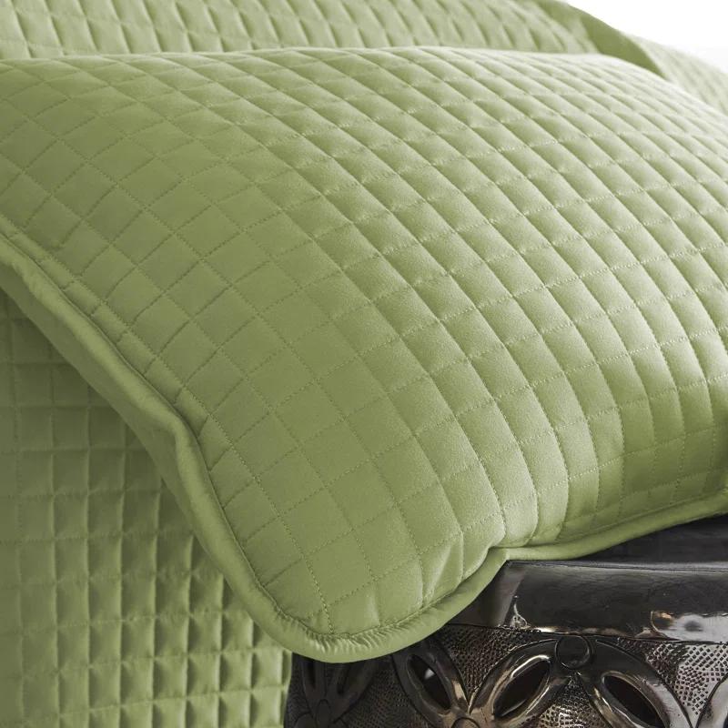 SouthShore Fine Linens Vilano Springs ® Oversized, Light-Weight Hotel Quality Quilt Set with Matching Shams