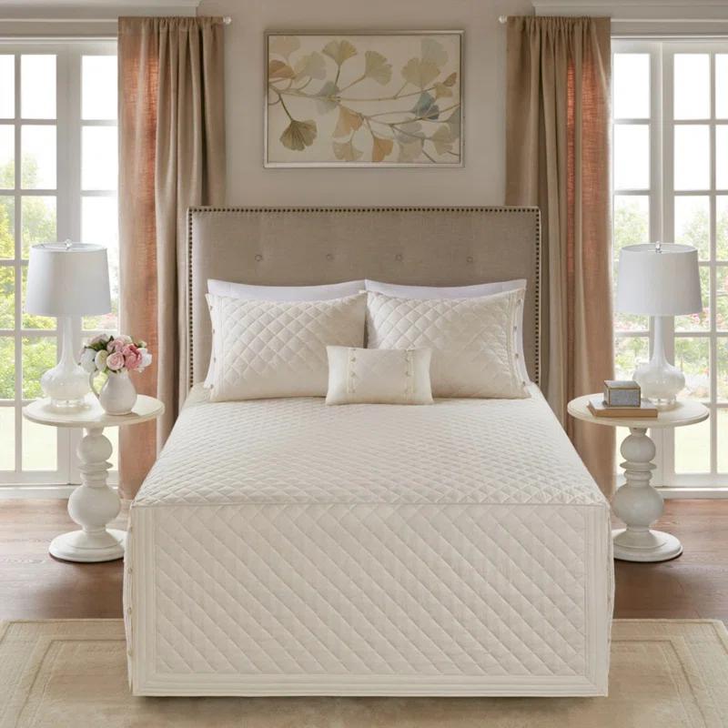 Madison Park Breanna Cotton Modern & Contemporary 4 Piece Quilt Set