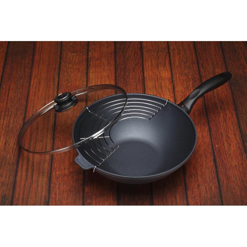 Swiss Diamond Swiss Diamond Non-Stick Cast Aluminum Wok with Lid