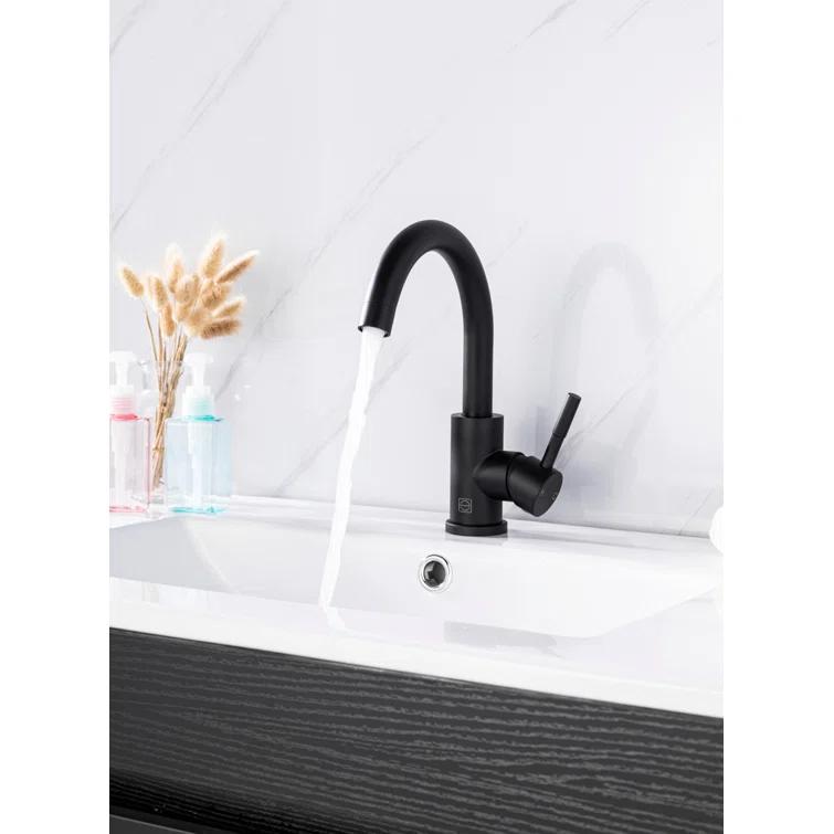 Louis Single-Hole Single-handle Bathroom Faucet